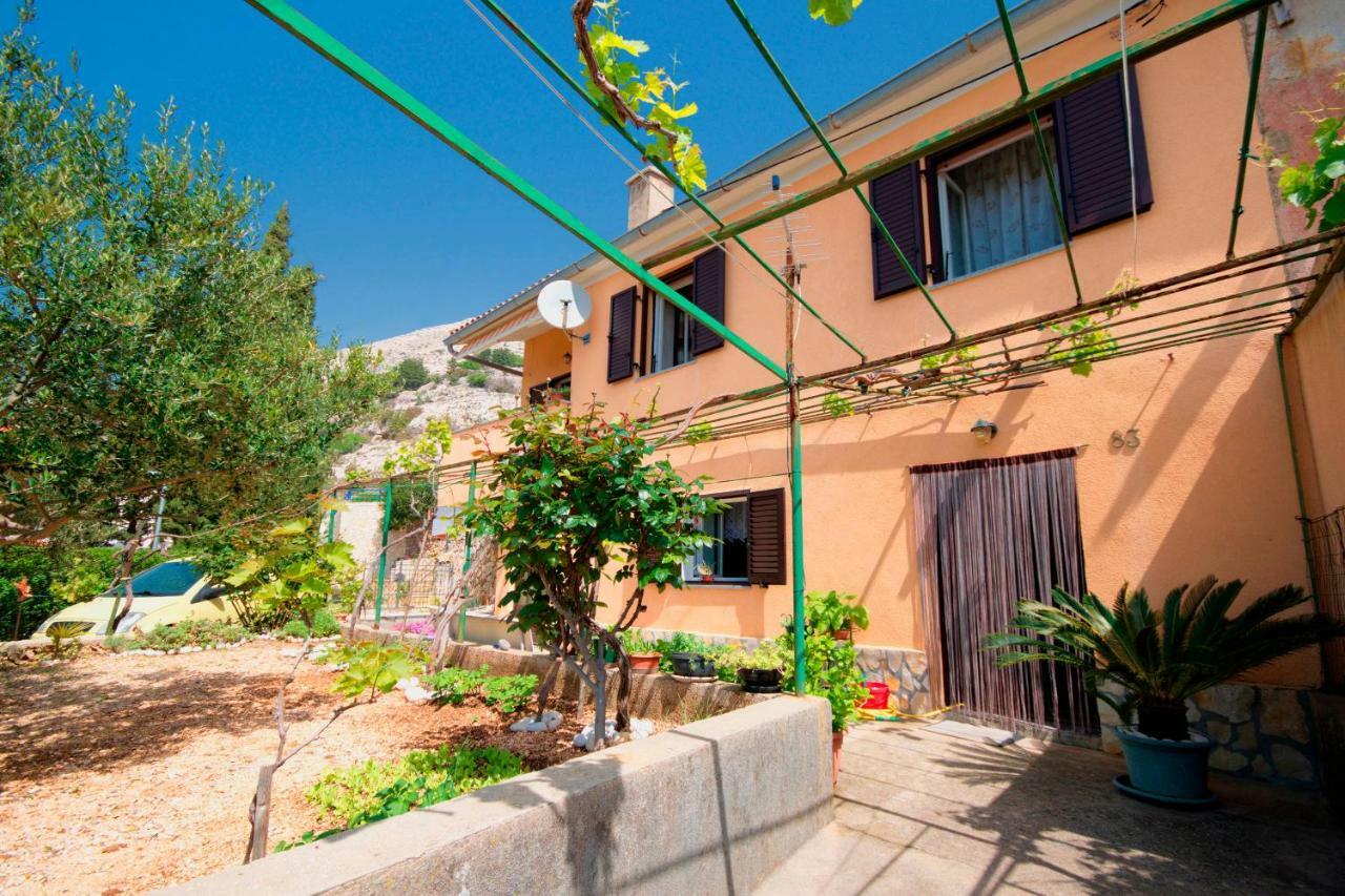 Studio Apartman Stara Baska Exterior photo